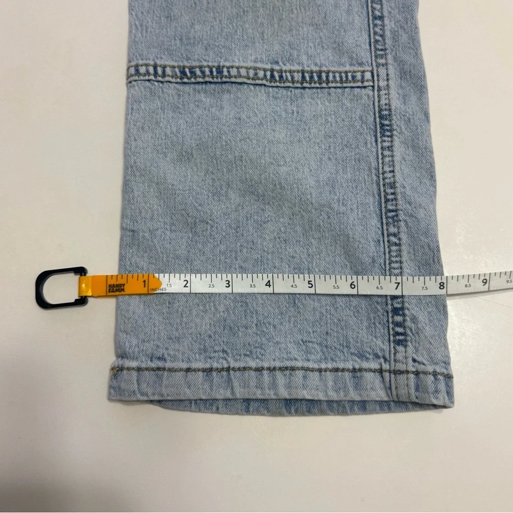 Girls Art Class jeans Washed light Denim  size 8 large cargo pockets